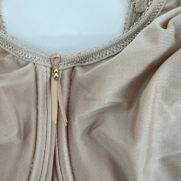 Wacoal Basic Beauty Full Figure Seamless Underwire Bra sand (beige/tan) sz 44DDD - Picture 5 of 10